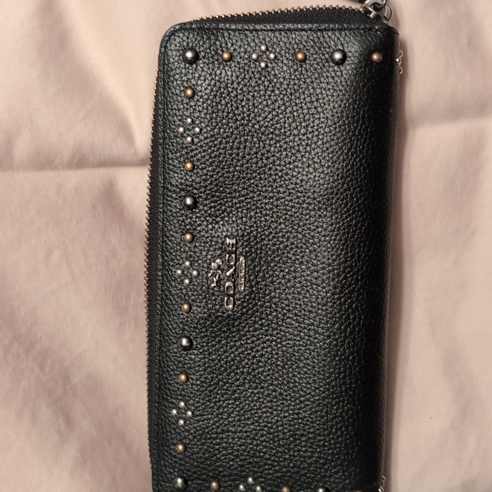 Coach Leather Rivet Accordian Wallet